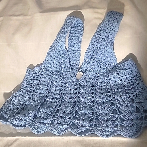 Crochet crop top/ Hand-made - Picture 1 of 3